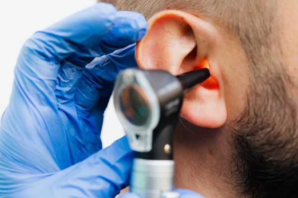בדיקת אוזניים